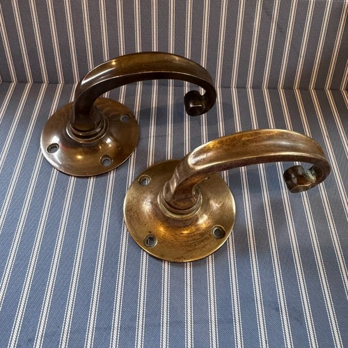 Antique solid brass - solid, scroll